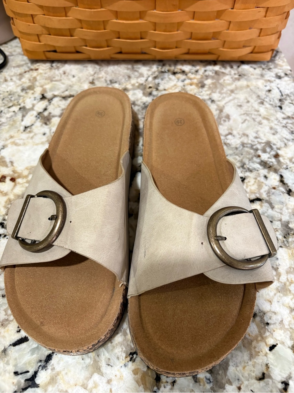 Women’s Cream Slide Sandals with Decorative Buckle
